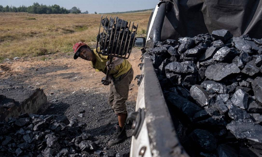 Mina de carvão Foto: EMMANUEL CROSET / AFP/21-4-21