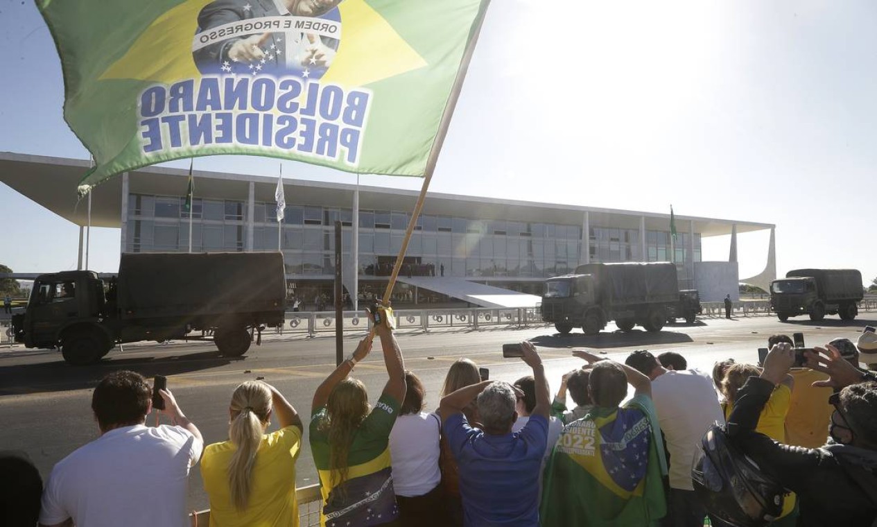 O ato provocou manifestações a favor e contra o presidente Bolsonaro Foto: Cristiano Mariz / Agência O Globo