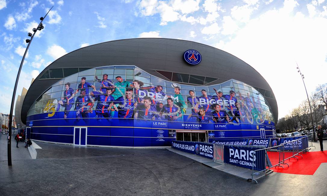 Fachada do Parc des Princes, estádio do Paris Saint-Germain, novo time de Lionel Messi Foto: Wikipedia / Reprodução