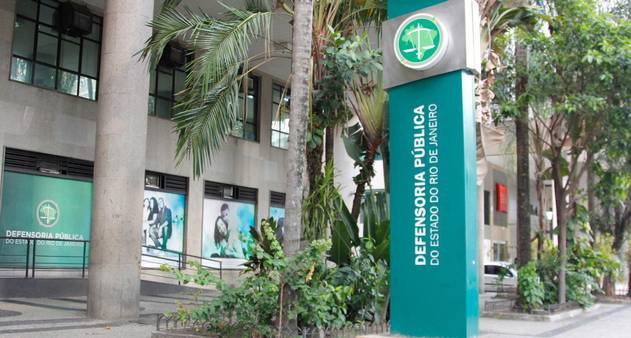 Com o estado em crise, Defensoria do Rio quer aprovar plano de carreiras que custará R$ 55 milhões aos cofres públicos - Vimarsana News