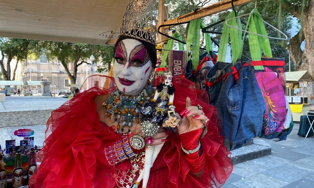Isabelita dos Patins está aos sábados na Feira de Antiguidades da Praça XV Foto: Divulgaçao/Jaqueline Cunha