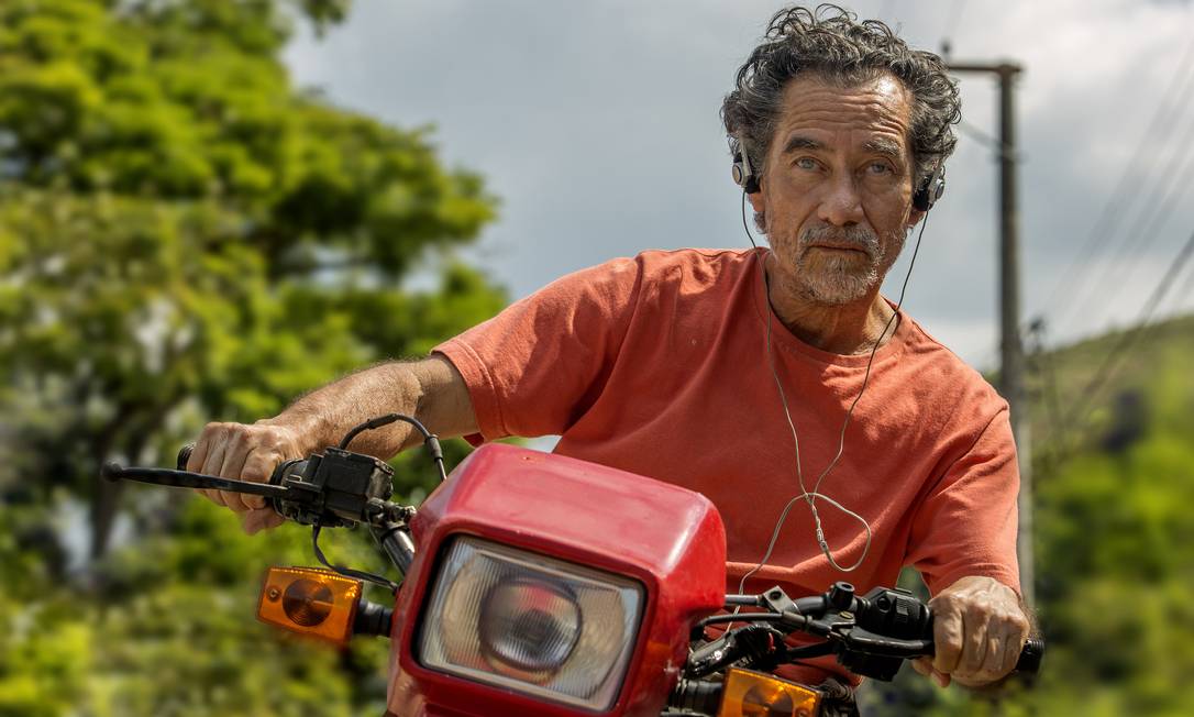 Chico Díaz vive Pedro no filme "Homem onça", de Vinícius Reis Foto: Eduardo Martino & Andrea Testoni / Divulgação