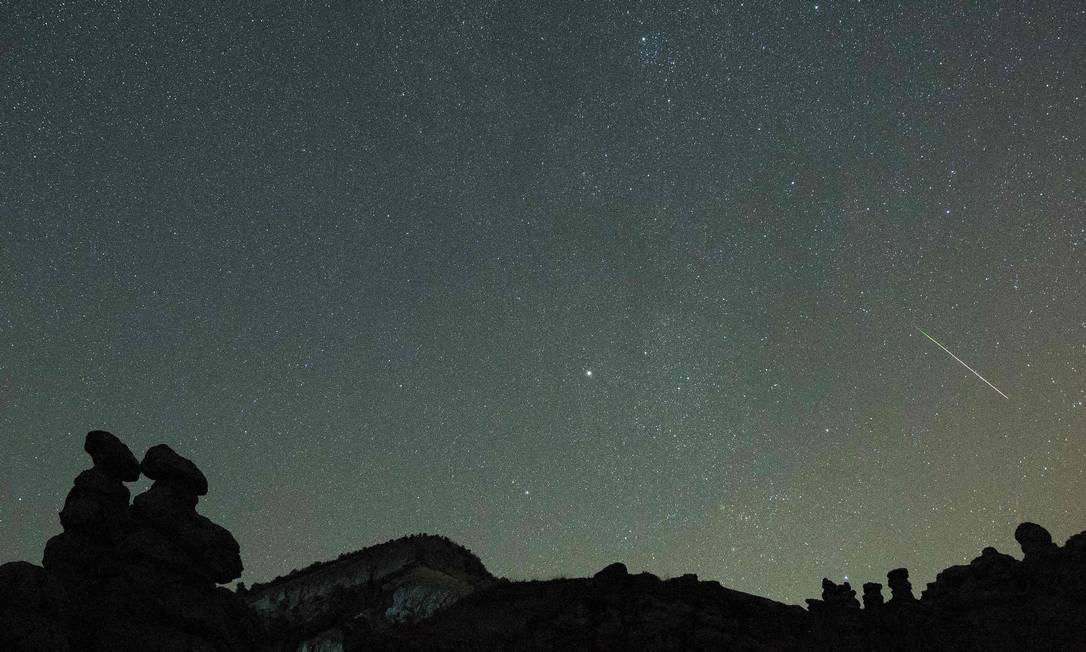 The photographer records the meteor shower Percida in the municipality of Kratovo in northern Macedonia.  Perseids are associated with the comet Swift Dutt, so they are called near the constellation Perseus.