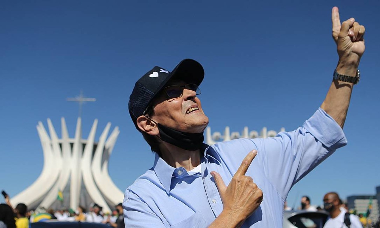 Após ordem de Moraes, PF prende Roberto Jefferson por ataques às instituições democráticas