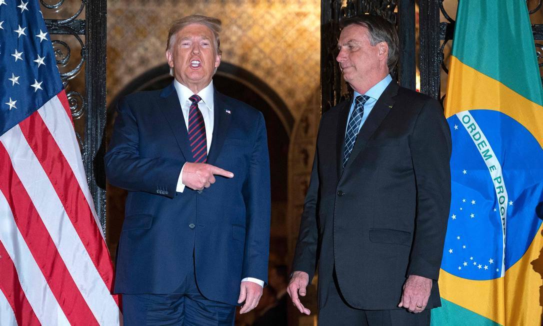 Donald Trump e Jair Bolsonaro, durante visita do presidente brasileiro a Washington, em março de 2019 Foto: Jim Watson / AFP