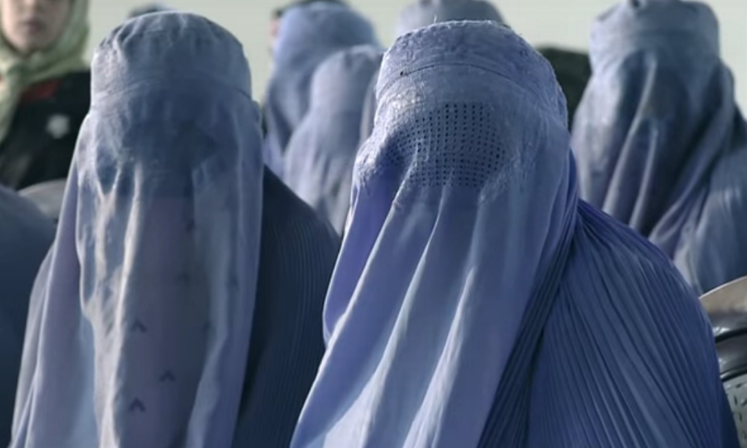Cena do documentário 'Afghanistan women in the 1393 election' Foto: Divulgação