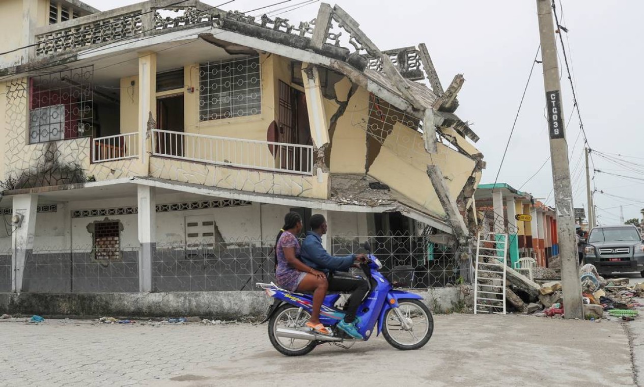Terremoto de magnitude 7,2 causa destruição em Les Cayes, Haiti Foto: HENRY ROMERO / REUTERS