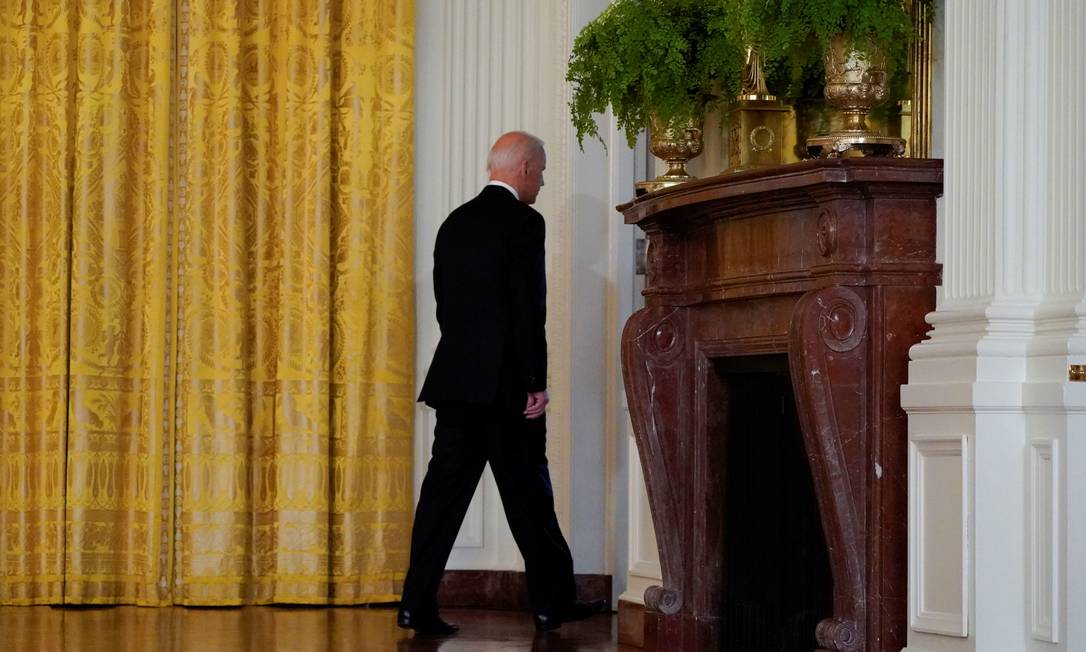 Presidente dos EUA, Joe Biden, depois de discurso na Casa Branca no dia 18 de agosto Foto: ELIZABETH FRANTZ / REUTERS