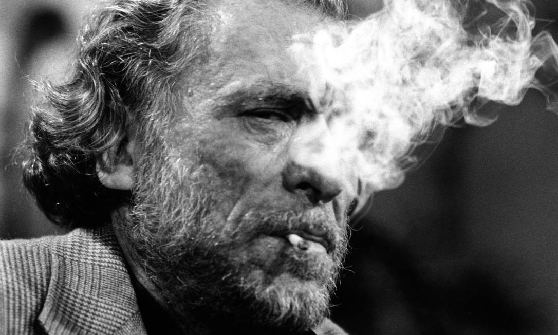 O autor americano Charles Bukowski em Paris, setembro de 1978 Foto: Ulf Andersen / Agência O Globo