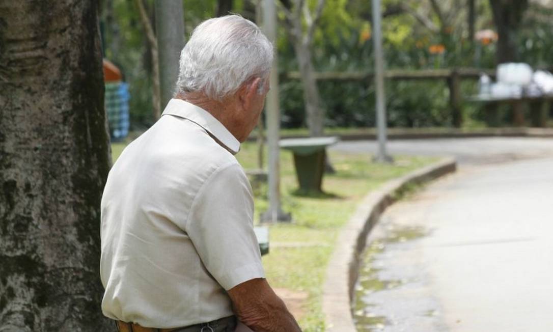 O Alzheimer é a principal causa de demência em idosos Foto: Infoglobo