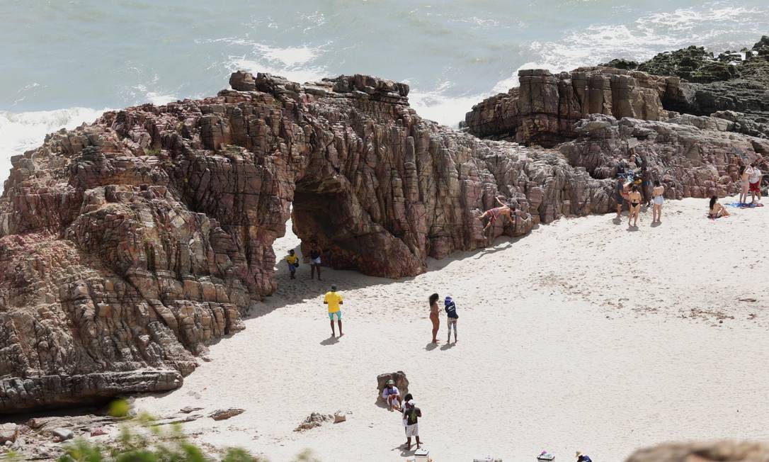 Praia da Pedra Furada, um dos cartões-postais mais famosos de Jericoacoara, parte da Rota das Emoções no Ceará Foto: Márcio Alves / Agência O Globo