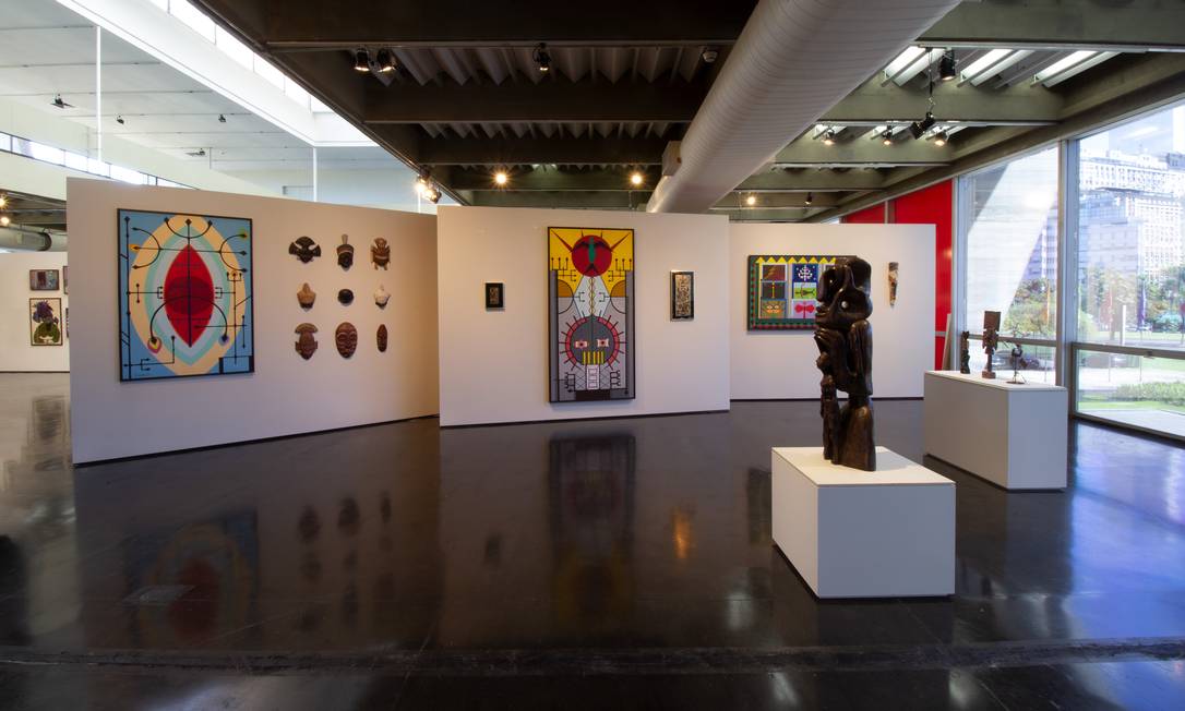 Vsão geral da exposição 'A memória é uma invenção', com obras do MAM e do Museu de Arte Negra Foto: Divulgação