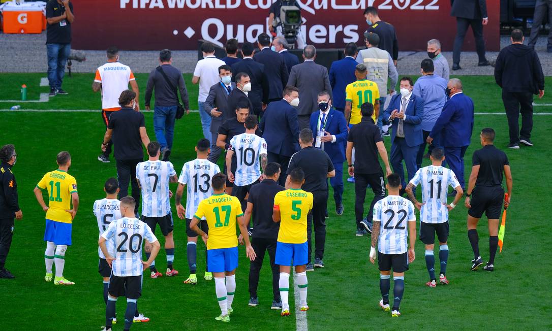 Fifa confirma abertura de processo disciplinar contra Brasil e Argentina  por jogo suspenso - Jornal O Globo