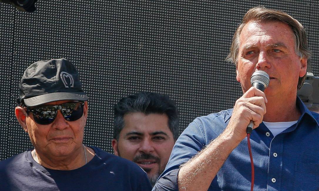 Presidente Jair Bolsonaro, acompanhado do vice, Hamilton Mourãoem ato do 7 de setembro Foto: SERGIO LIMA / AFP