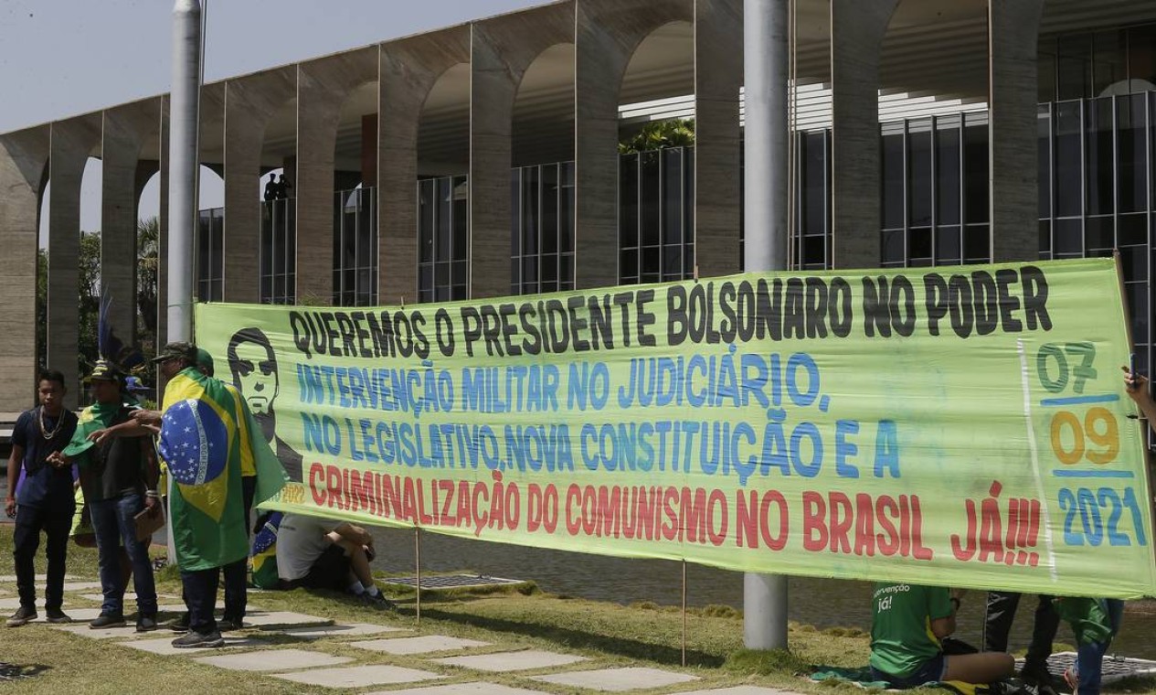 Militância bolsonarista insiste em atacar o Poder Judiciário Foto: Cristiano Mariz / Agência O Globo