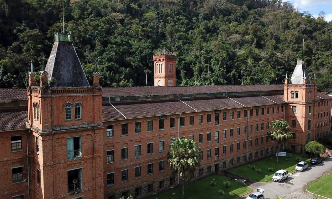 Inaugurada pelo imperador D. Pedro II, primeira fábrica têxtil do