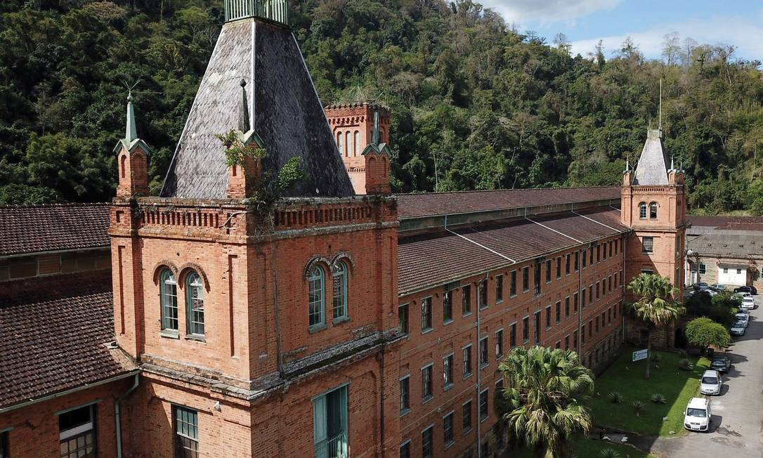 Inaugurada pelo imperador D. Pedro II, primeira fábrica têxtil do país hoje  reúne instituições de educação e cultura - Jornal O Globo
