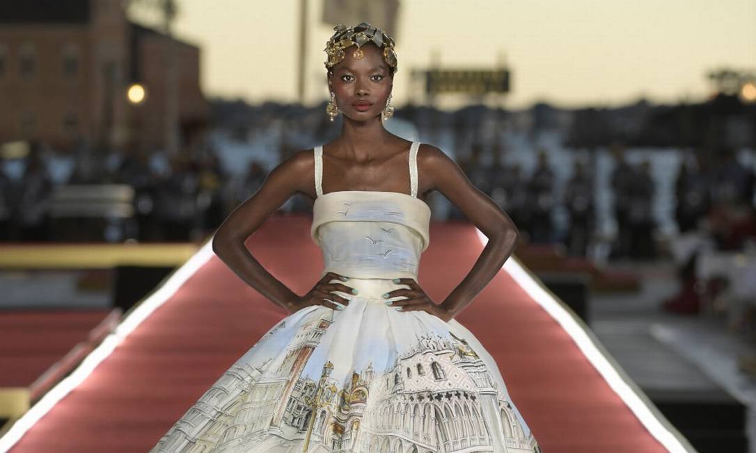 Dolce & Gabbana faz eventos de alta-costura em Veneza e lança linha casa -  Jornal O Globo
