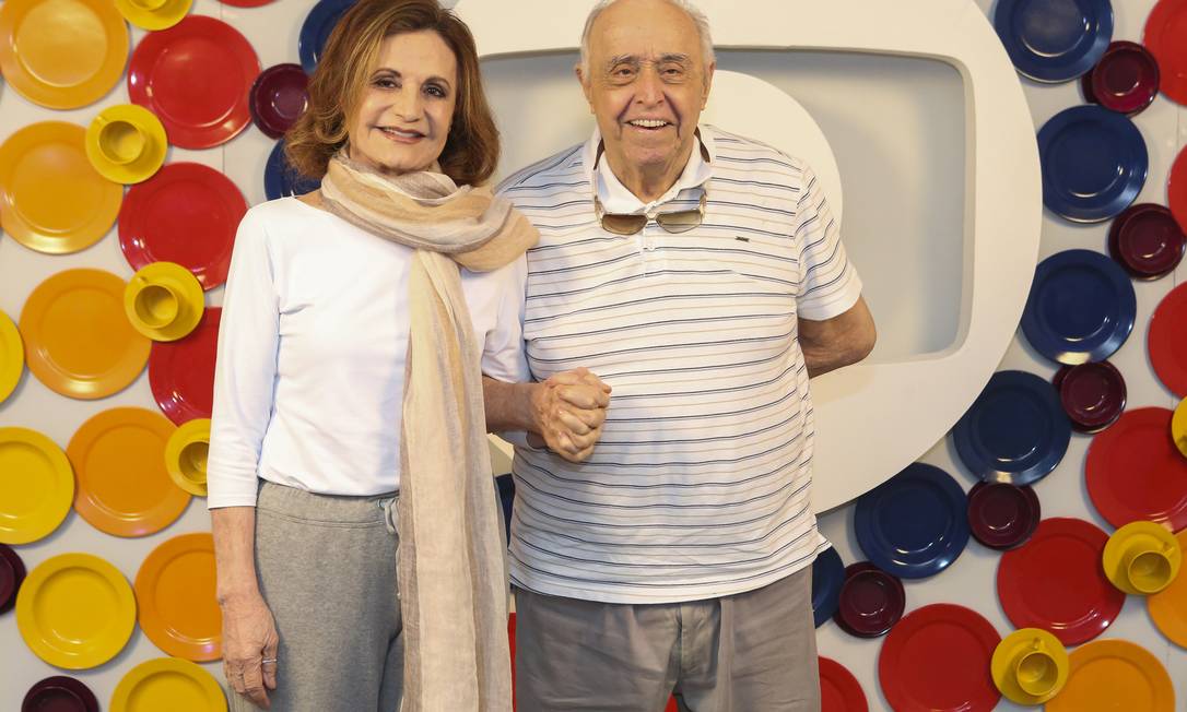 A atriz Rosamaria Murtinho e o ator Mauro Mendonça passaram dos 80 com saúde e disposição Foto: Agência O Globo