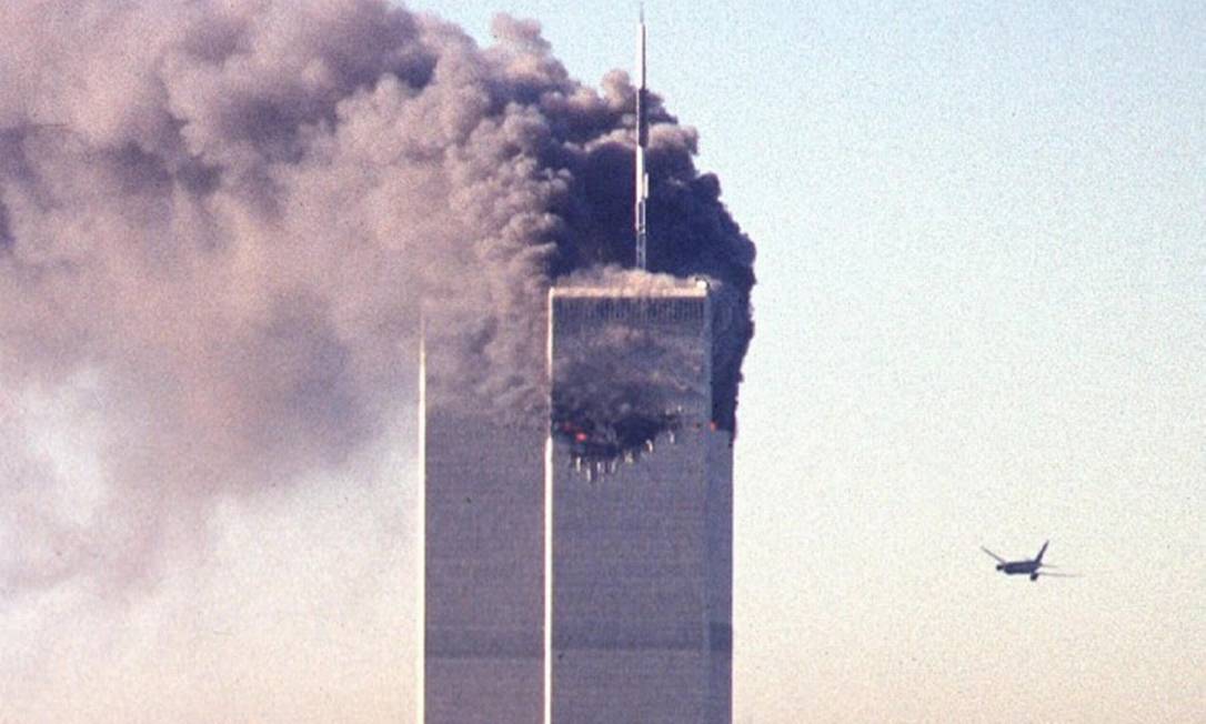 Voo 175 da United Airlines segundos antes de colidir com a Torre Sul do World Trade Center Foto: SETH MCALLISTER / AFP/11-9-21