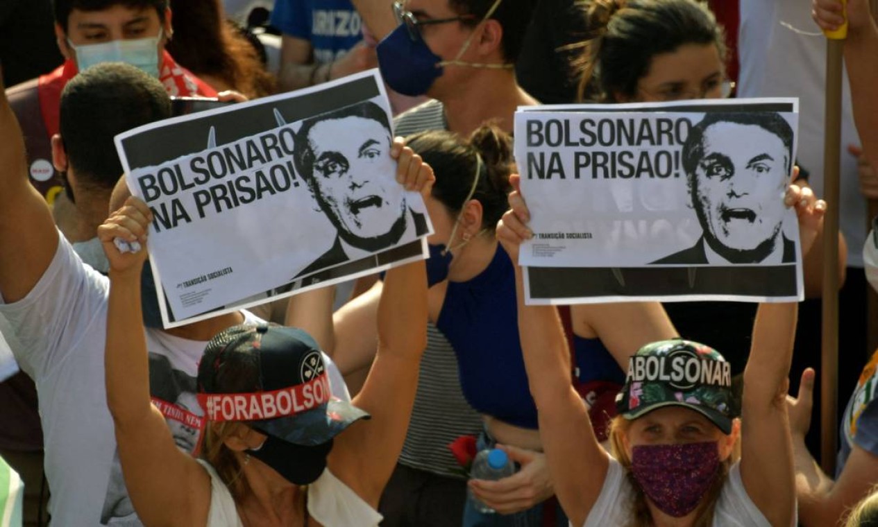 Demonstrators take part in a protest called by right-wing groups and parties to demand the impeachment of Brazilian President Jair Bolsonaro, in Sao Paulo, Brazil, on September 12 2021. (Photo by NELSON ALMEIDA / AFP) Foto: NELSON ALMEIDA / AFP