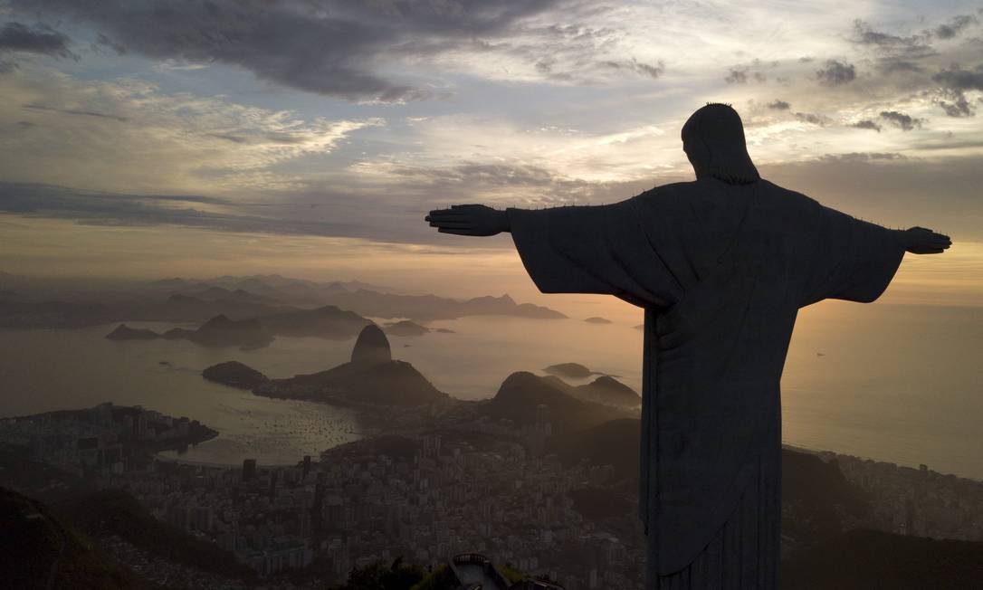 Cristo Redentor se tornou uma das eleita uma das Sete Maravilhas do Mundo, depois de votação organizada em 2007 pela instituição Suíça New 7 Wonders Foundation Foto: Custódio Coimbra / Agência O Globo