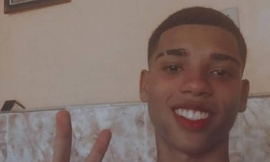 MC de 17 anos foi morto durante troca de tiros em baile de São João de Meriti Foto: Reprodução/Instagram