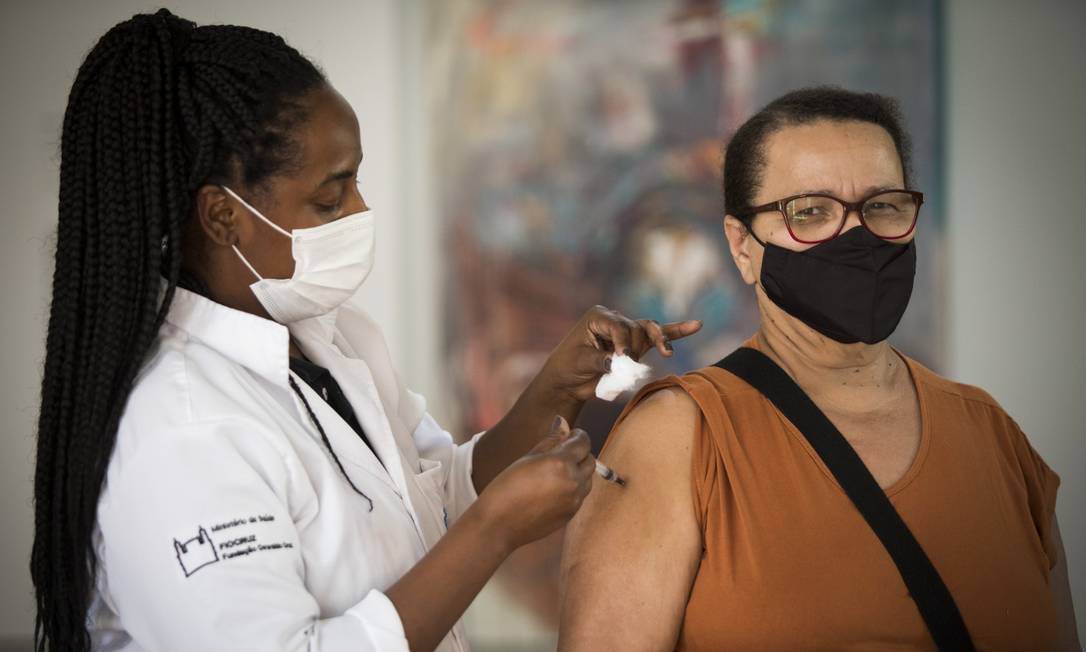 Locais e estabelecimentos da cidade do Rio de Janeiro passam a exigir vacinação a partir do dia 15 de setembro Foto: Guito Moreto / Agência O Globo