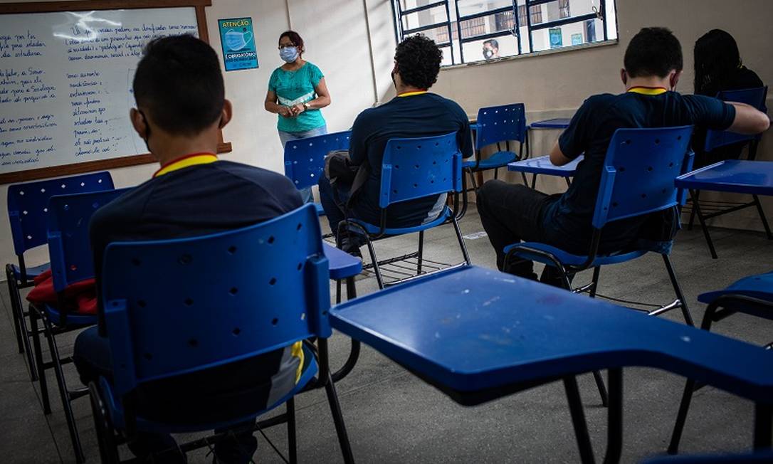 Depois da pandemia, alunos da Escola Estadual Homero de Miranda Leão, em Manaus, terão que enfrentar mudanças no ensino médio Foto: Raphael Alves / Agência O Globo
