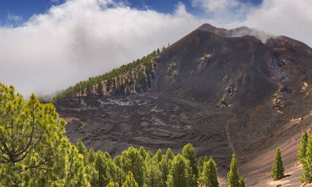 O vulcão Cumbre Vieja, nas Ilhas Canárias Foto: Divulgação