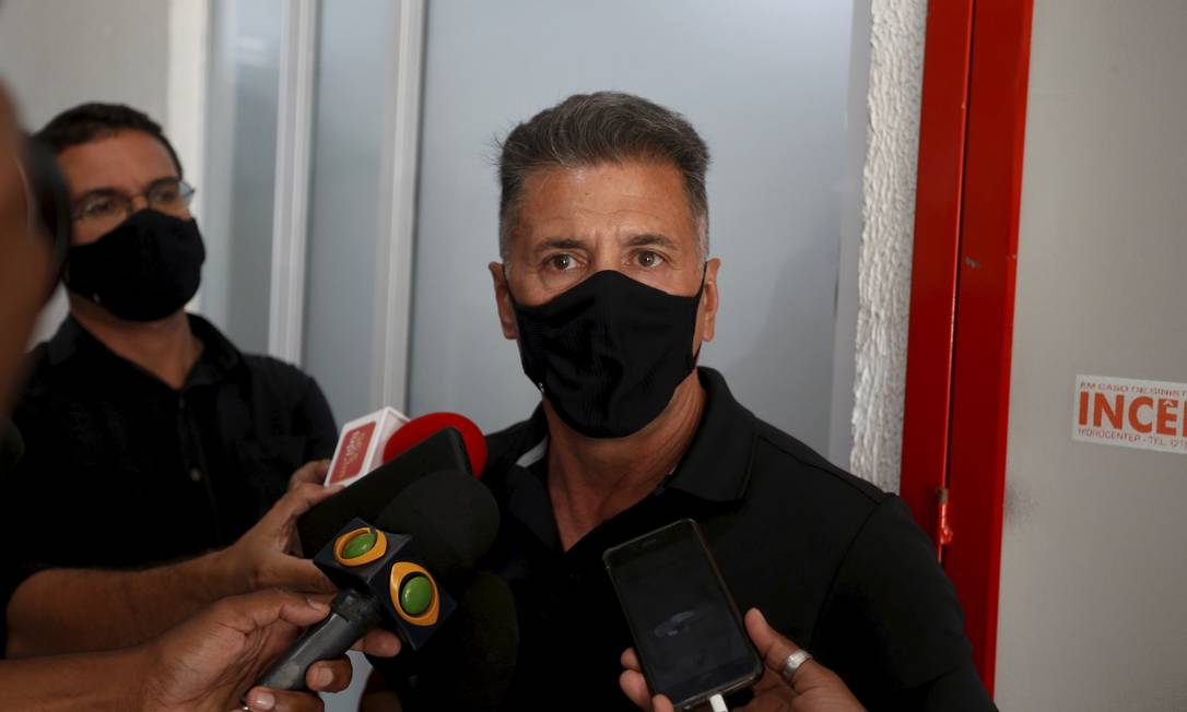 Adonis Lopes, piloto sequestrado que frustrou resgate de bandido Foto: FABIANO ROCHA / Agência O Globo