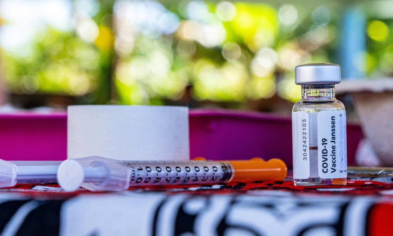 Covid19 Janssen pedirá à FDA autorização para aplicar vacina de