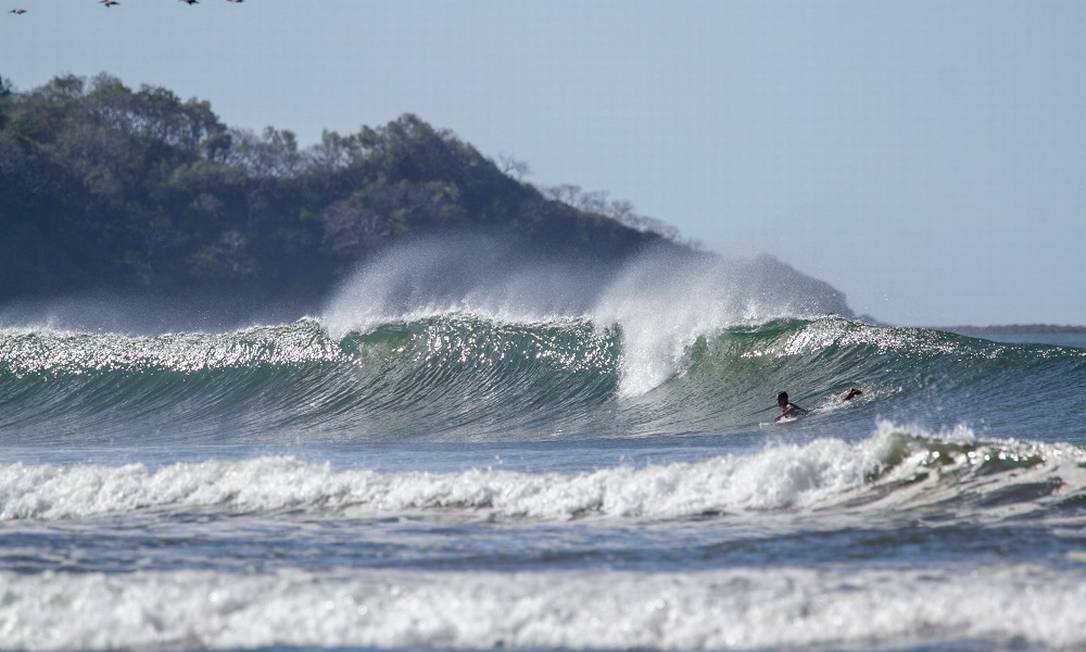 Surfe na Playa Guiones, em em Nosara, Costa Rica Foto: Lagarta Lodge / Divulgação