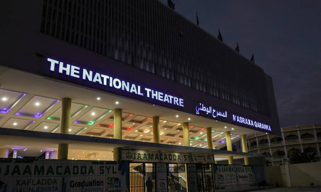 Somália realiza primeira sessão de cinema após 30 anos Jornal O Globo