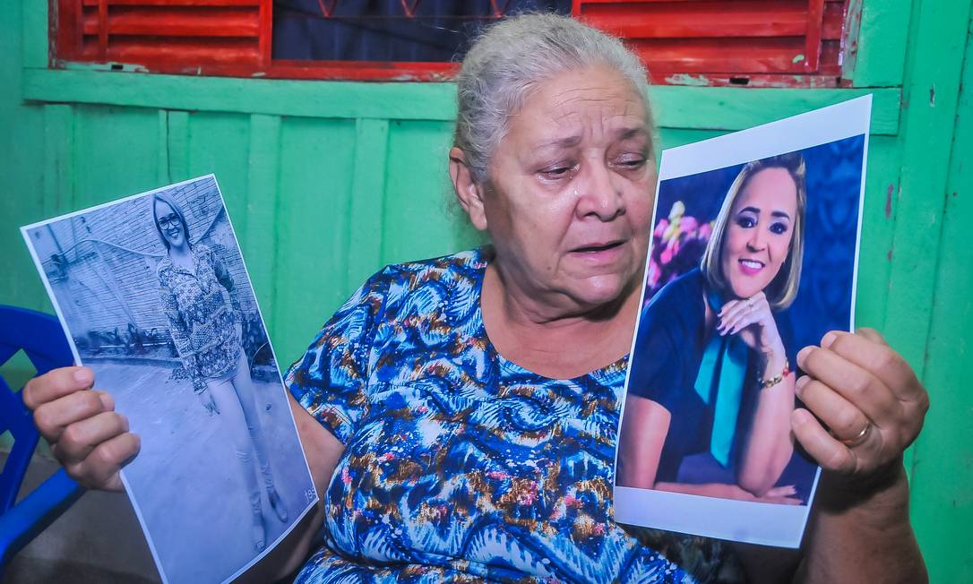 Irene Pereira da Silva, mãe de Lenilda Oliveira dos Santos, de 49 anos, que morreu na travessia Foto: Adilson Luiz