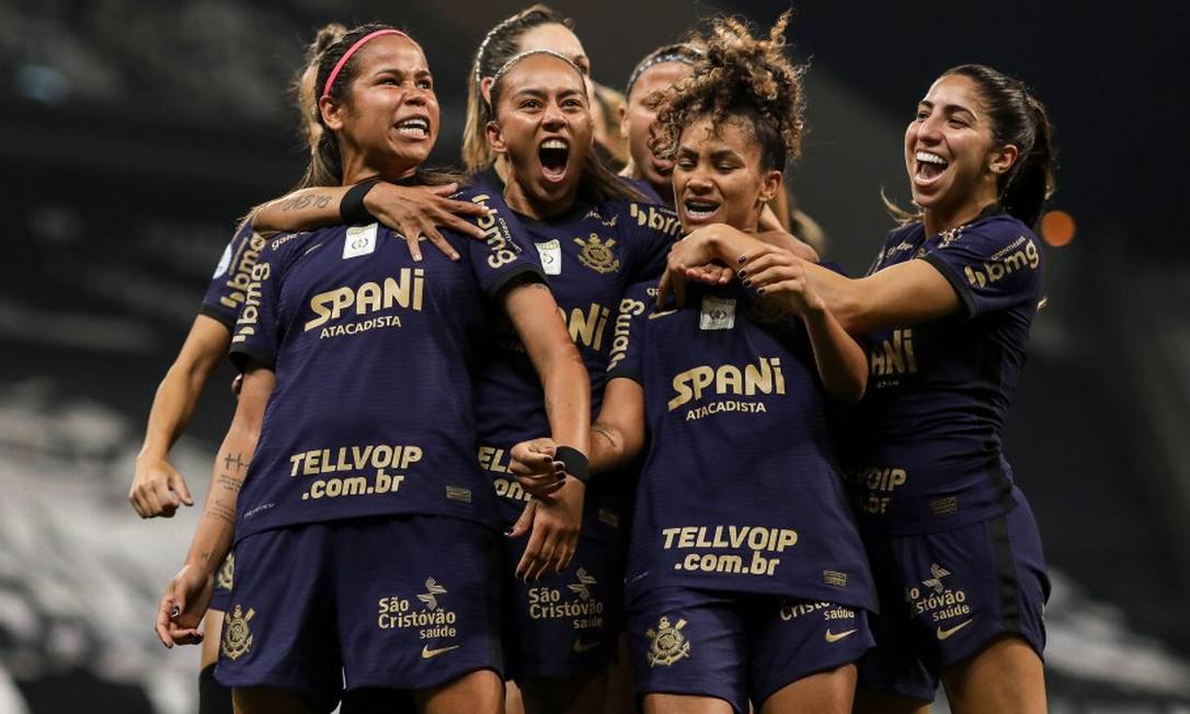 Conheça as jogadoras do time de futebol feminino do Corinthians