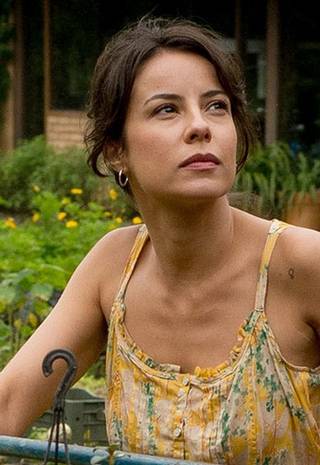 Recém-separada, Andréia Horta comenta novo filme, em que termina