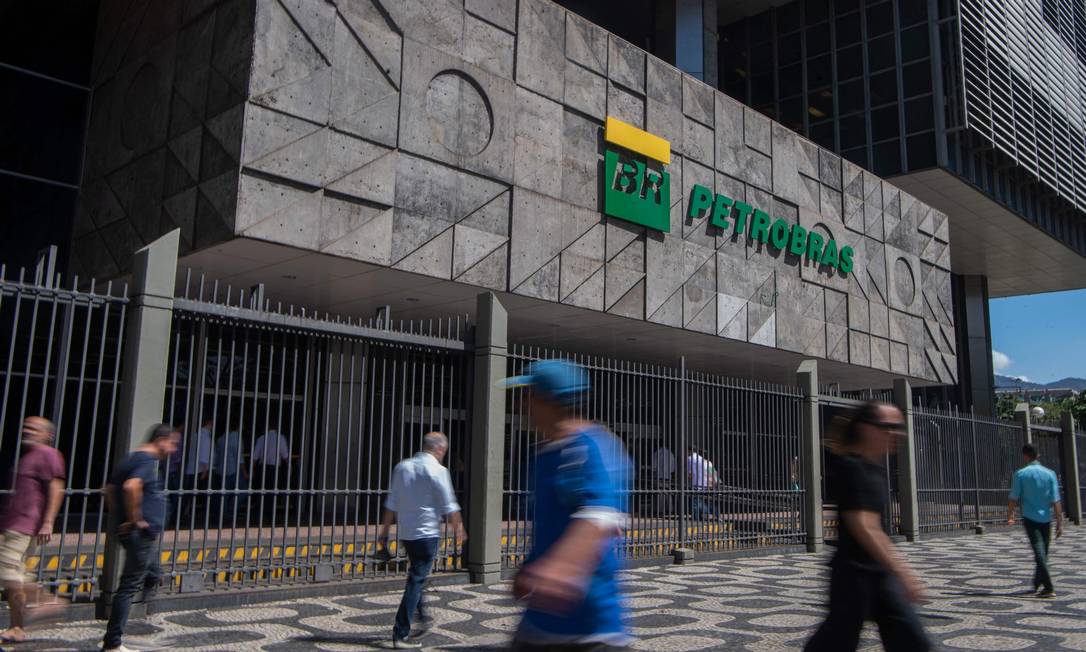 Sede da Petrobras no Rio Foto: MAURO PIMENTEL / AFP