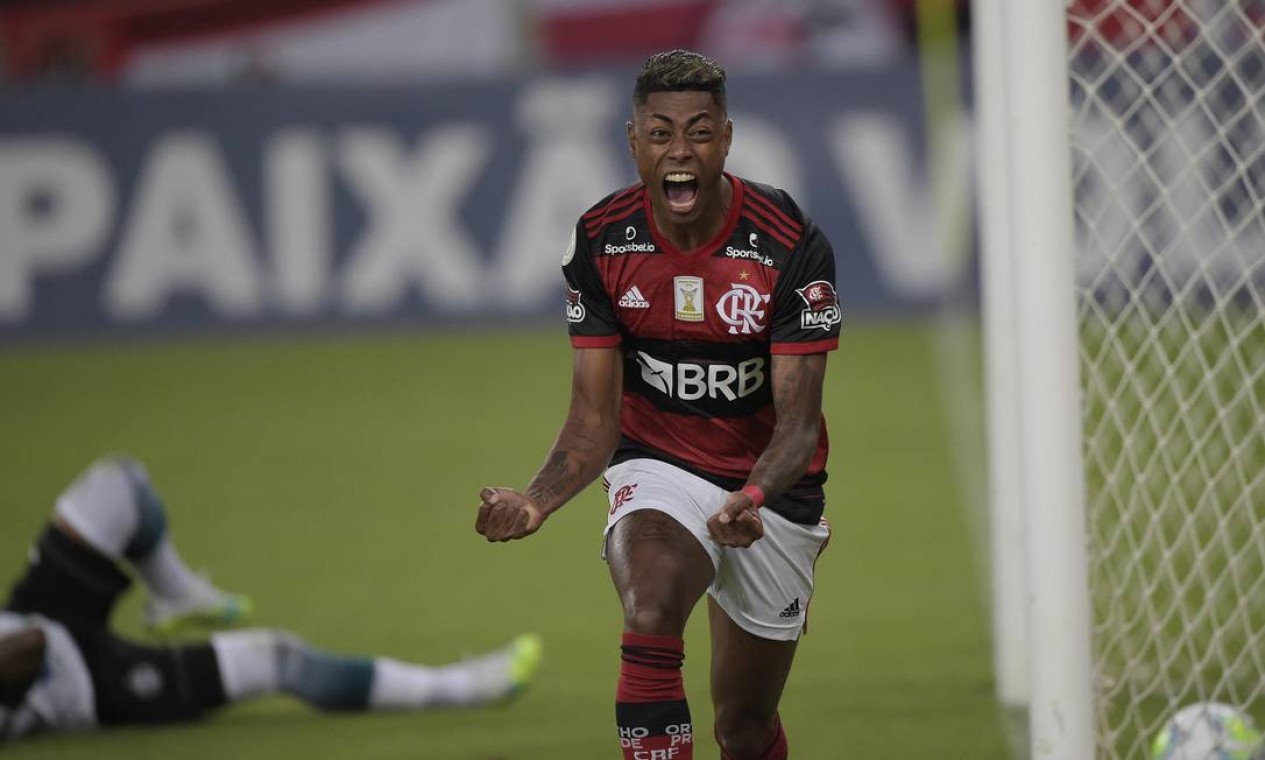 Bruno Henrique comemora gol pelo Fla Foto: Alexandre Loureiro / Reuters