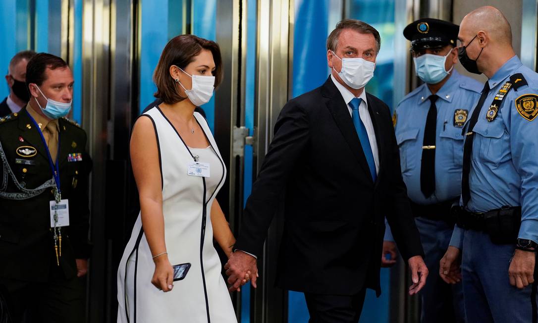 Michelle e Bolsonaro em Nova York para a Assembleia da ONU 21/09/2021 Foto: POOL / REUTERS