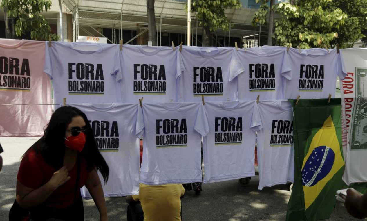 Protestos estão sendo organizados pela campanha Fora Bolsonaro, reunindo centrais sindicais, movimentos populares e partidos de esquerda Foto: Gabriel de Paiva / Agência O Globo