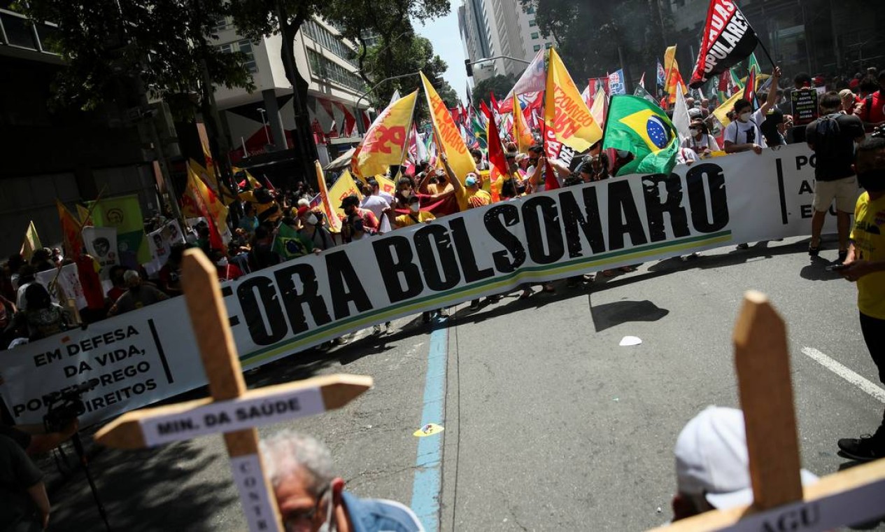 Protesto no Rio se iniciou por volta das 10h Foto: RICARDO MORAES / REUTERS
