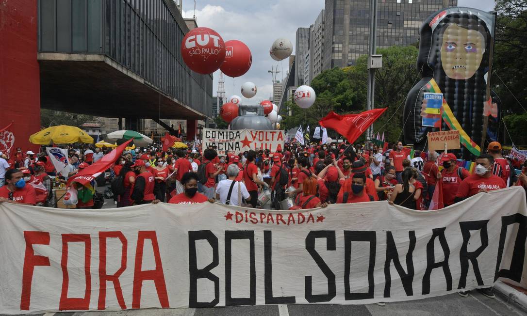 Ap s incidentes na Paulista Ciro Gomes prop e tr gua de Natal