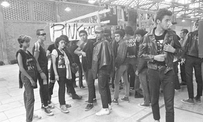 Festival punk O Começo do Fum do Mundo, no Sesc Pompeia, em1982 Foto: Antonio Luiz Silva / Agência O Globo