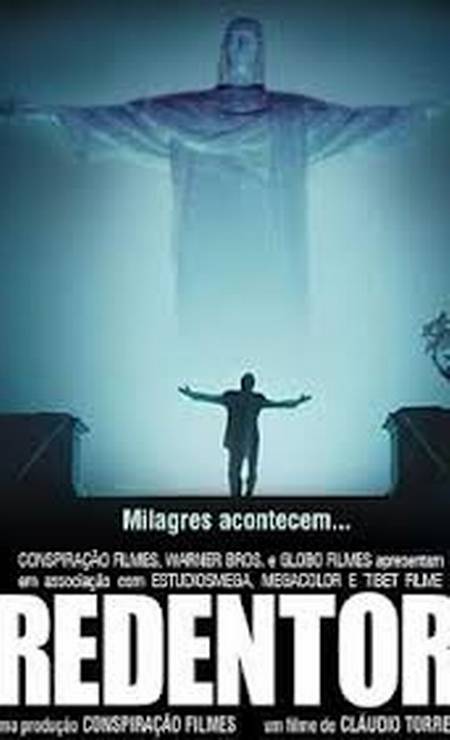 Cartaz do filme "Redentor", de 2004. No filme, o Célio (Pedro Cardoso), um repórter investigativo, tem um encontro com Deus diante da estátua Foto: Reprodução