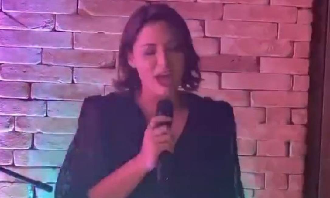 Michelle Bolsonaro canta sertanejo na festa de Mrio Frias Foto: reproduo Instagram