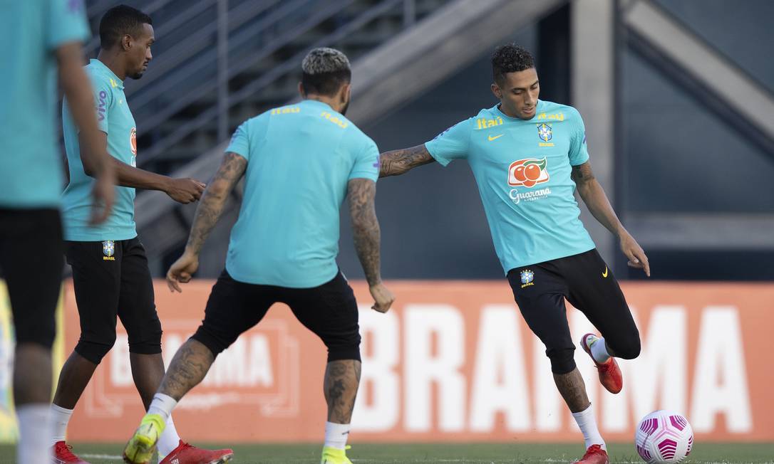 Raphinha deve ser titular contra o Uruguai Foto: Lucas Figueiredo/CBF / Lucas Figueiredo/CBF
