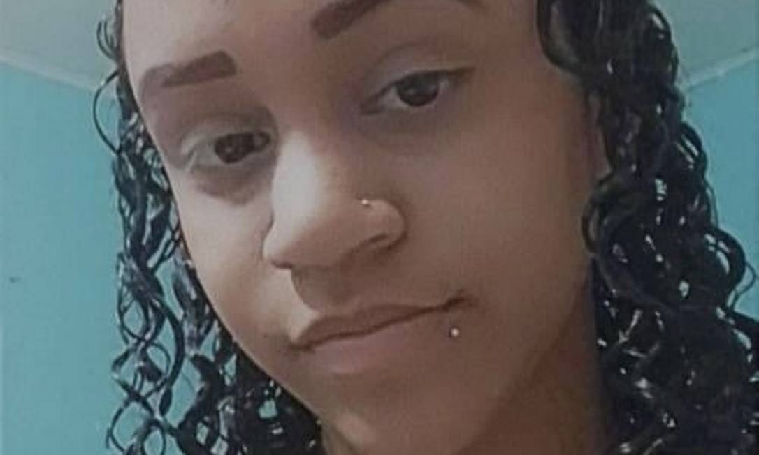 Sabrina Mikaelly do Nascimento Silva, de 15 anos, que foi morta com um tiro no pescoço Foto: Reprodução