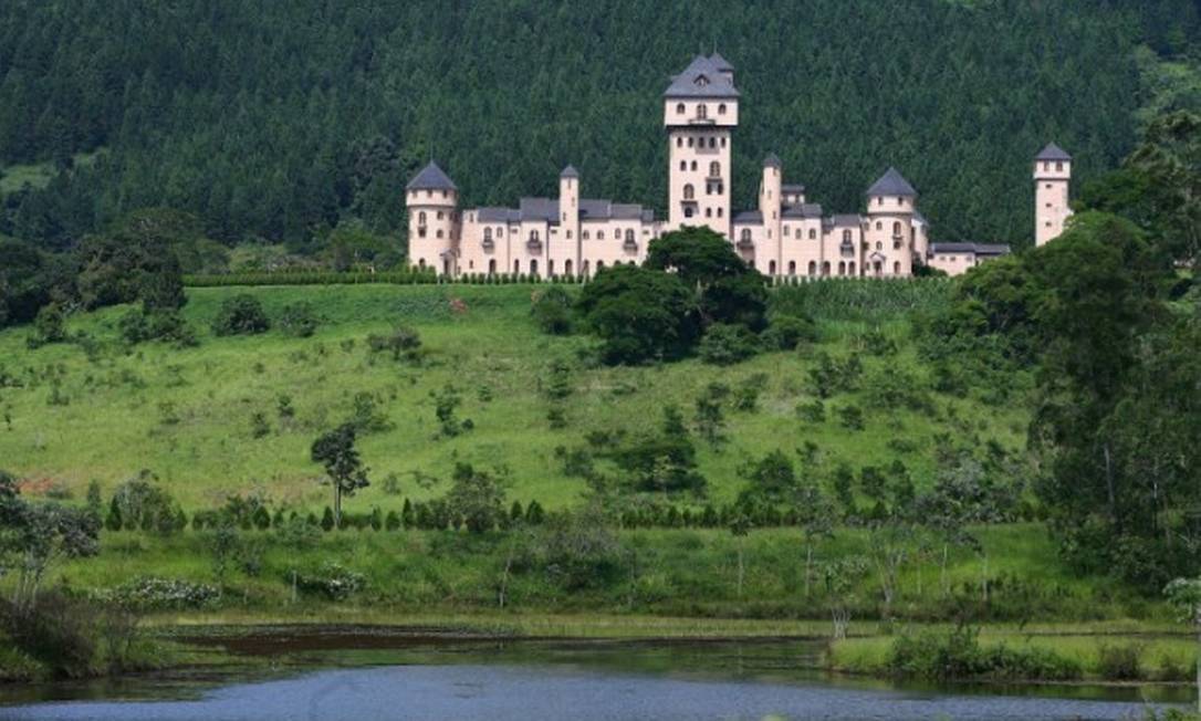 A construção do castelo foi concluída em 1990 Foto: André Coelho / Agência O Globo / 08-02-2009
