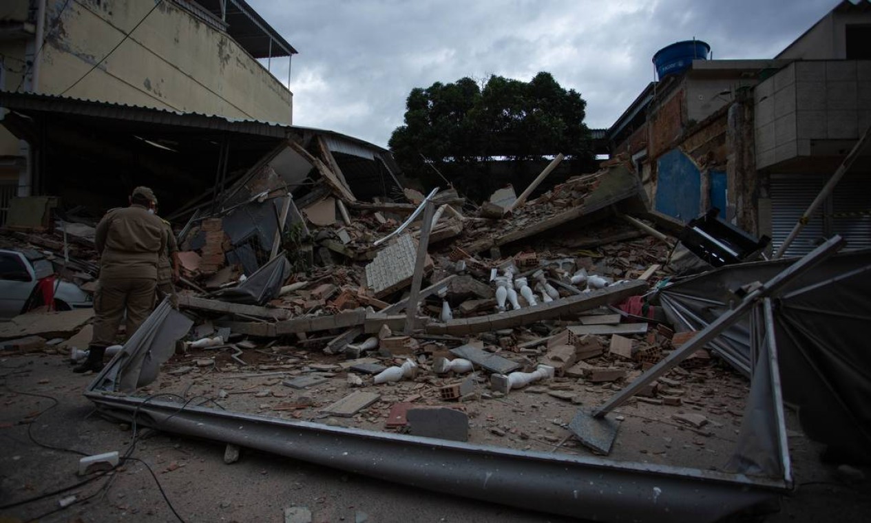 Apenas quatro dos seis moradores estavam em casa nesta manhã Foto: Maria Isabel Oliveira / Agência O Globo